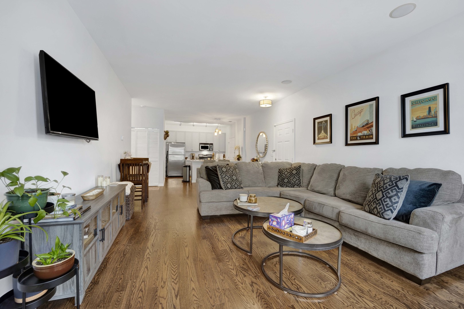 1431 S Halsted Street Unit: 1A