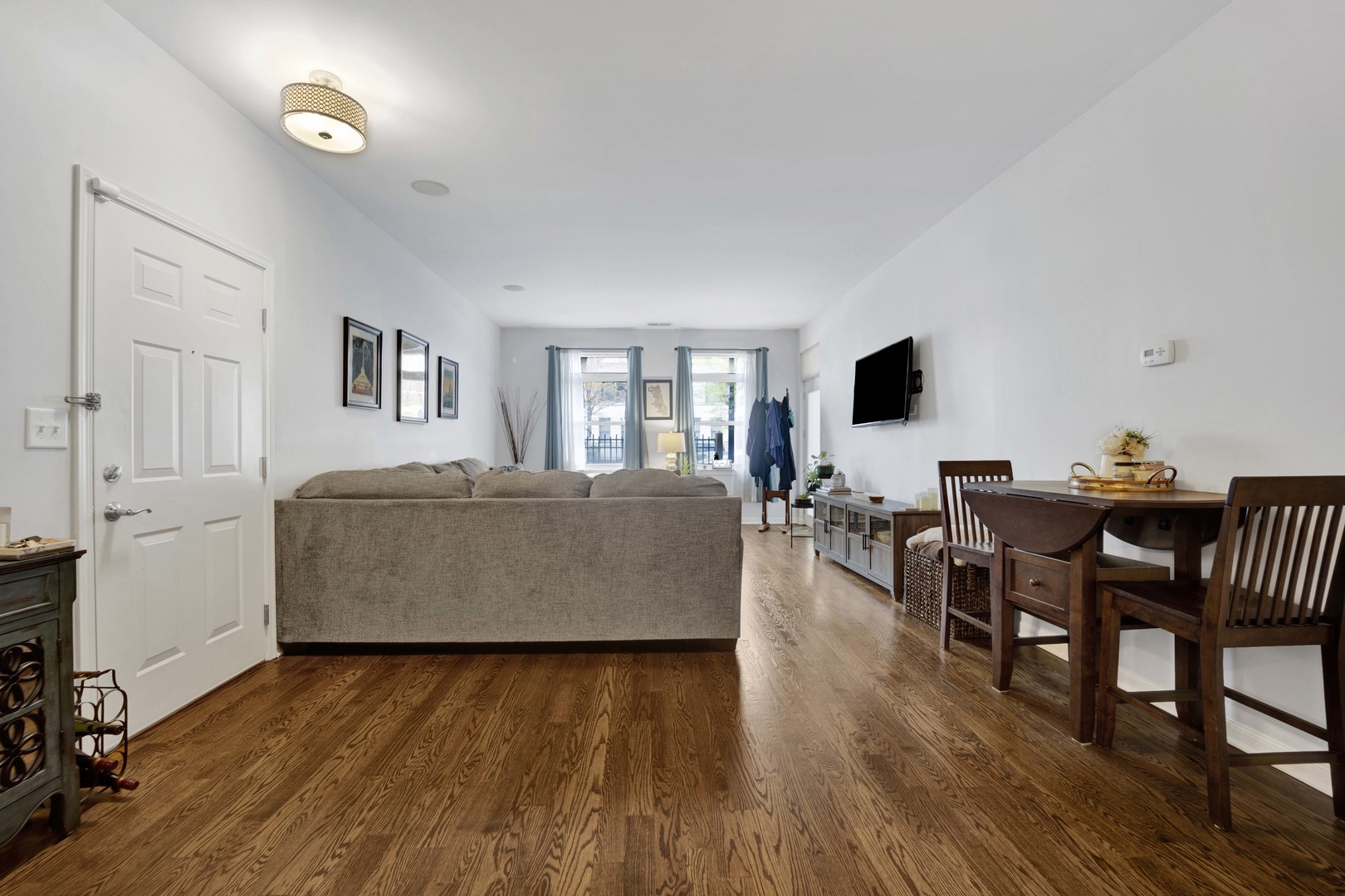 1431 S Halsted Street Unit: 1A