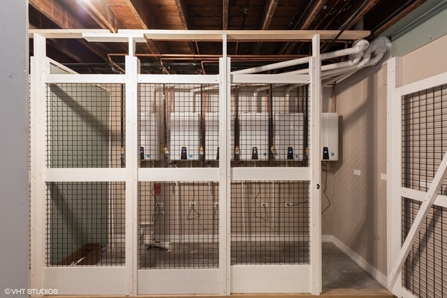 2737 W Evergreen Avenue Unit: 3F