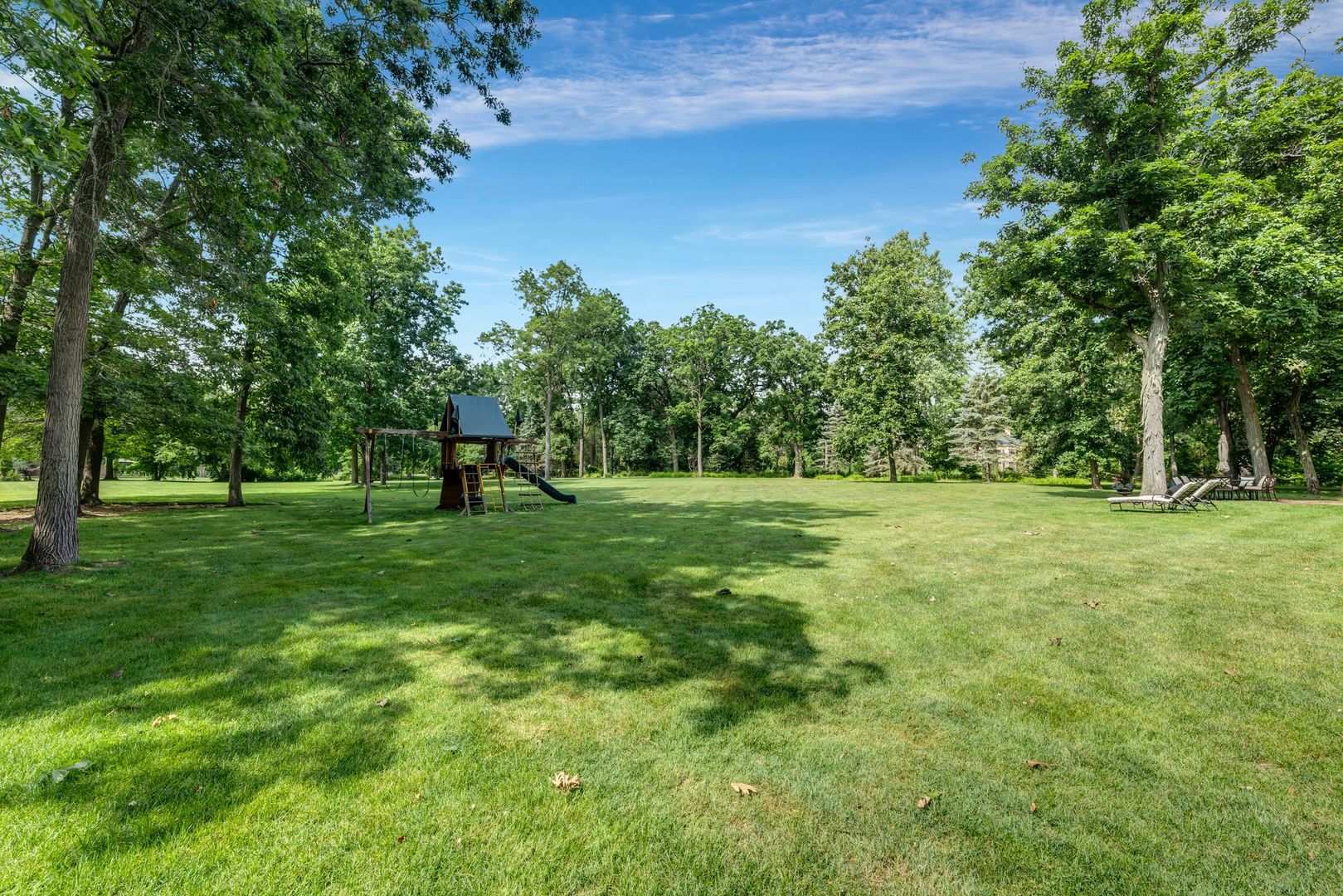 1696 N Waukegan Road