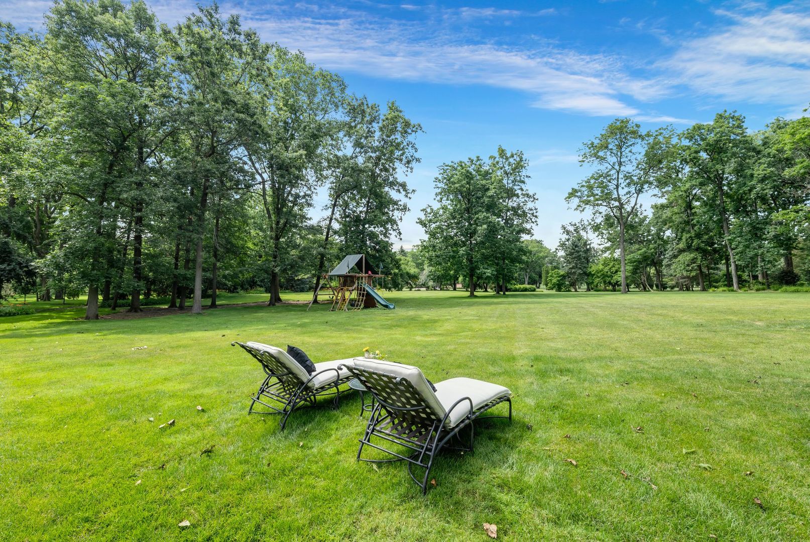 1696 N Waukegan Road