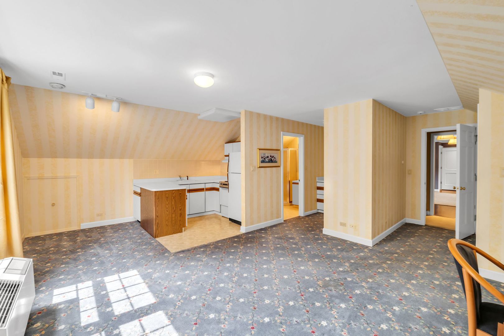 1696 N Waukegan Road