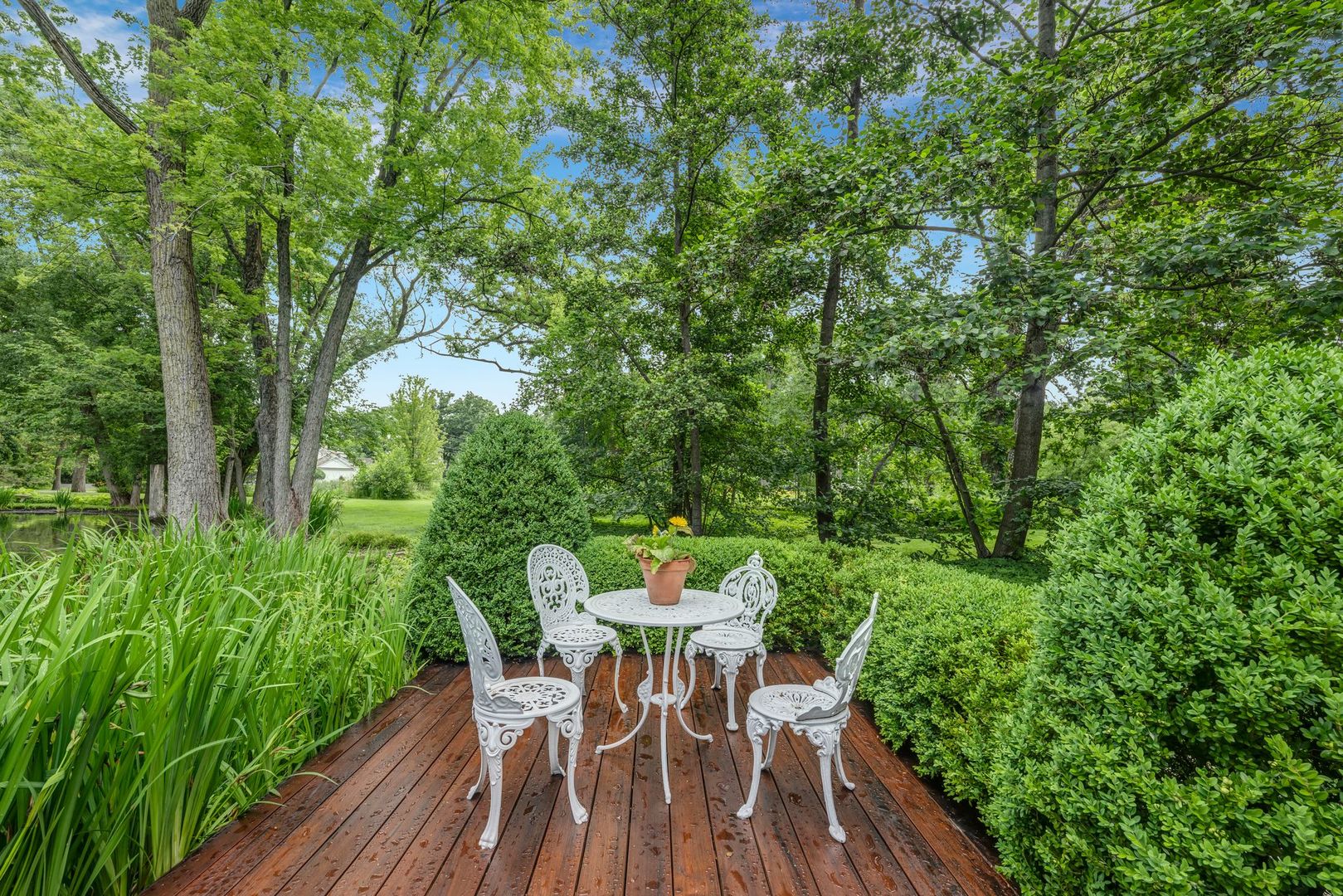 1696 N Waukegan Road