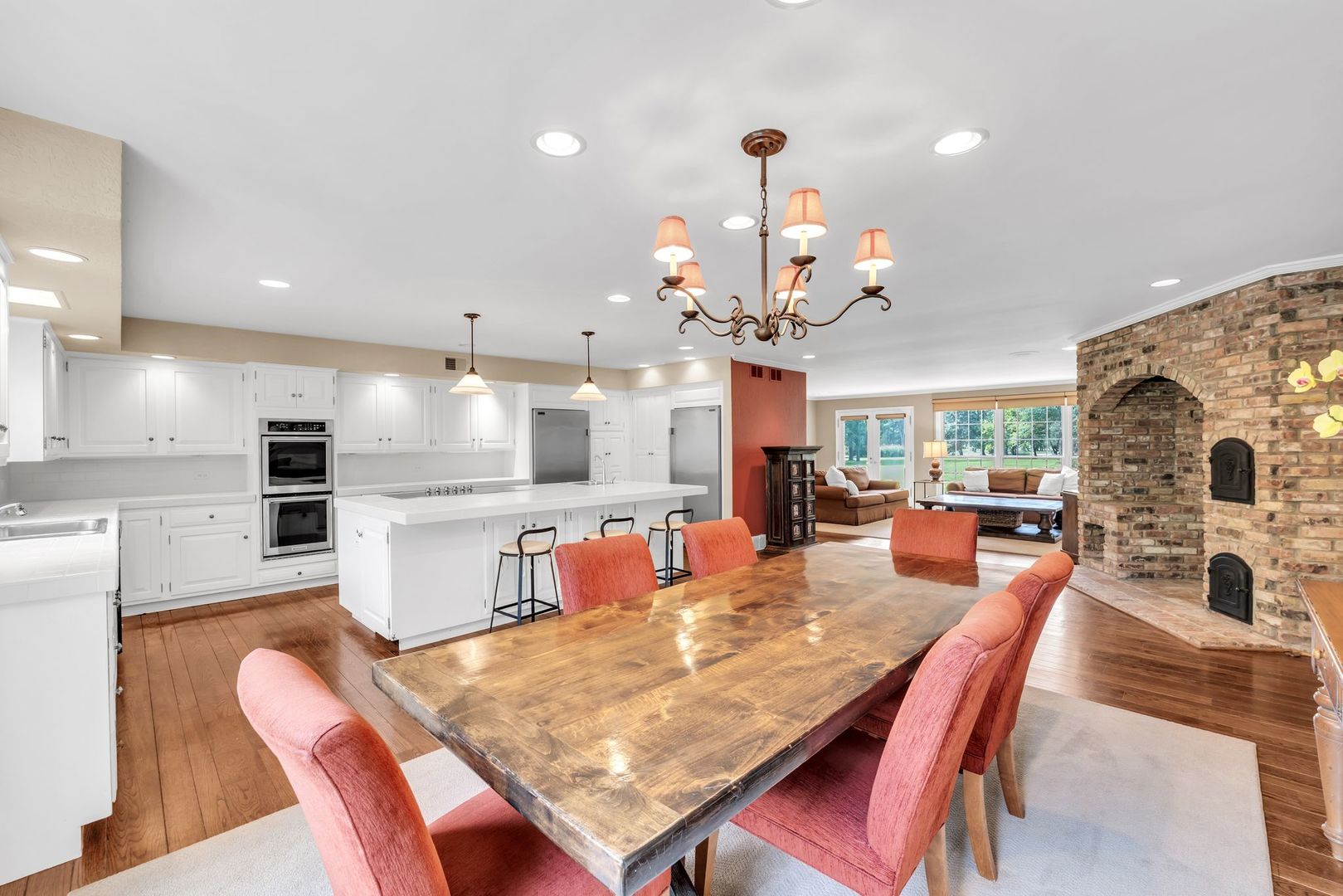 1696 N Waukegan Road