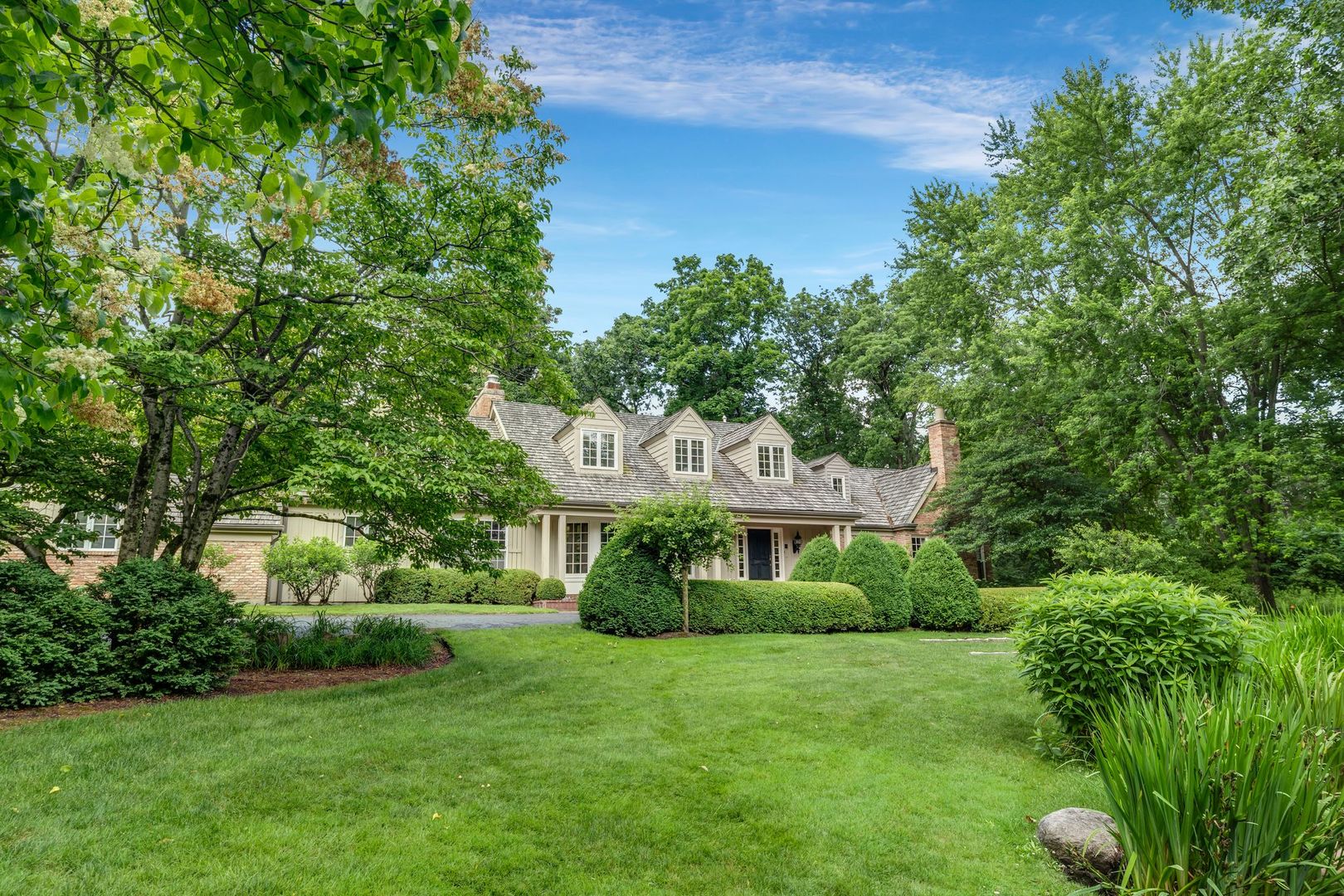 1696 N Waukegan Road