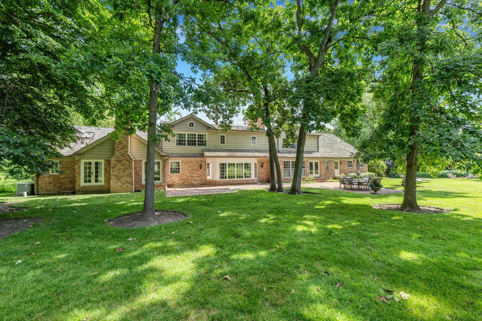 1696 N Waukegan Road