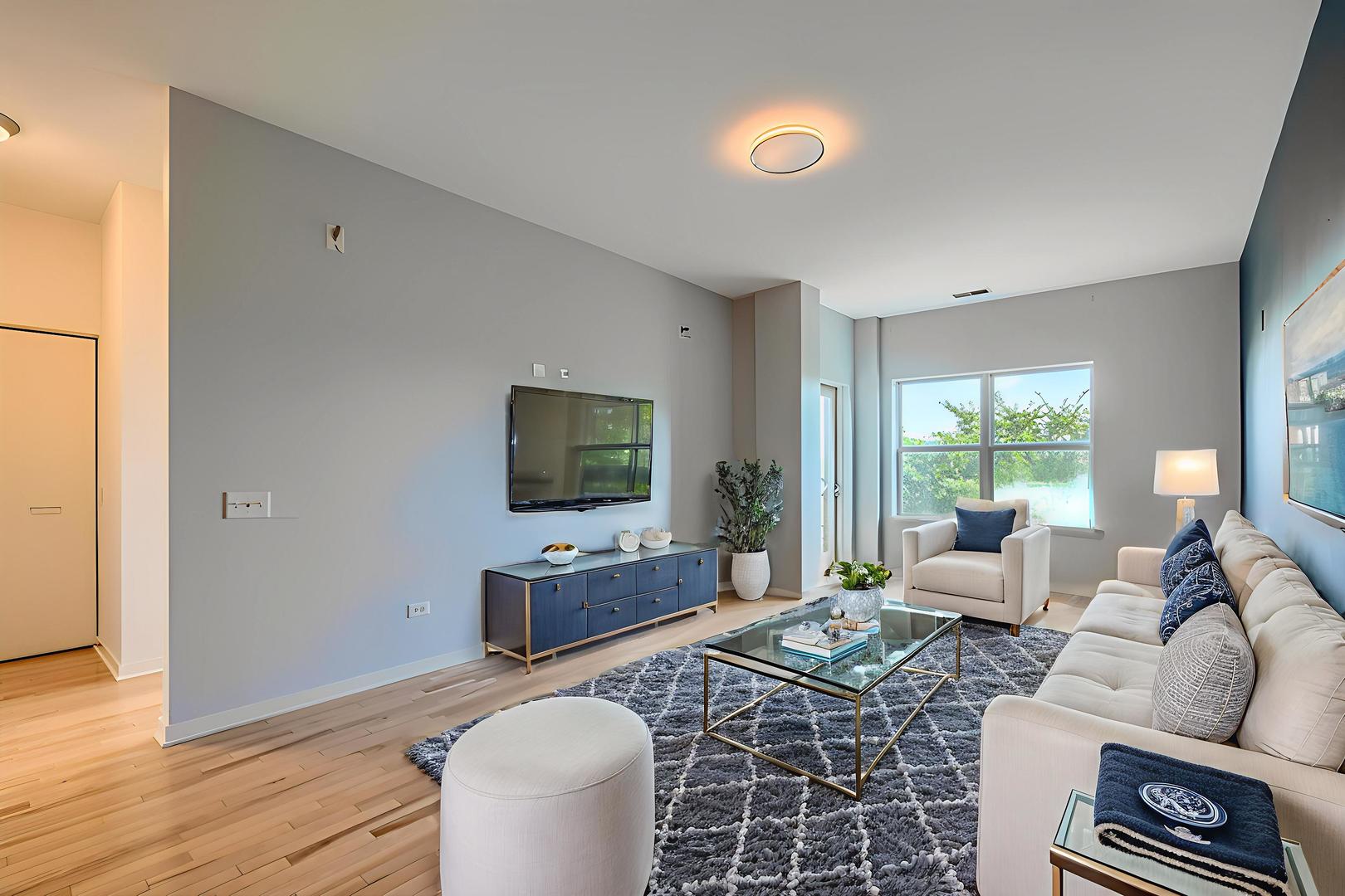 1155 W Roosevelt Road Unit: 406