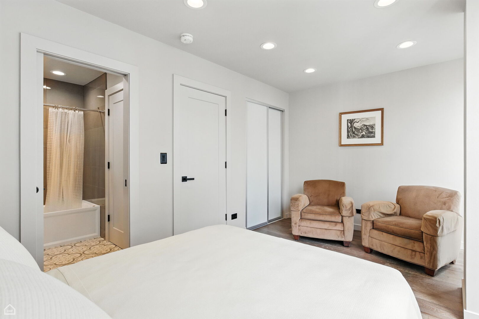 880 N LAKE SHORE Drive Unit: 14CD