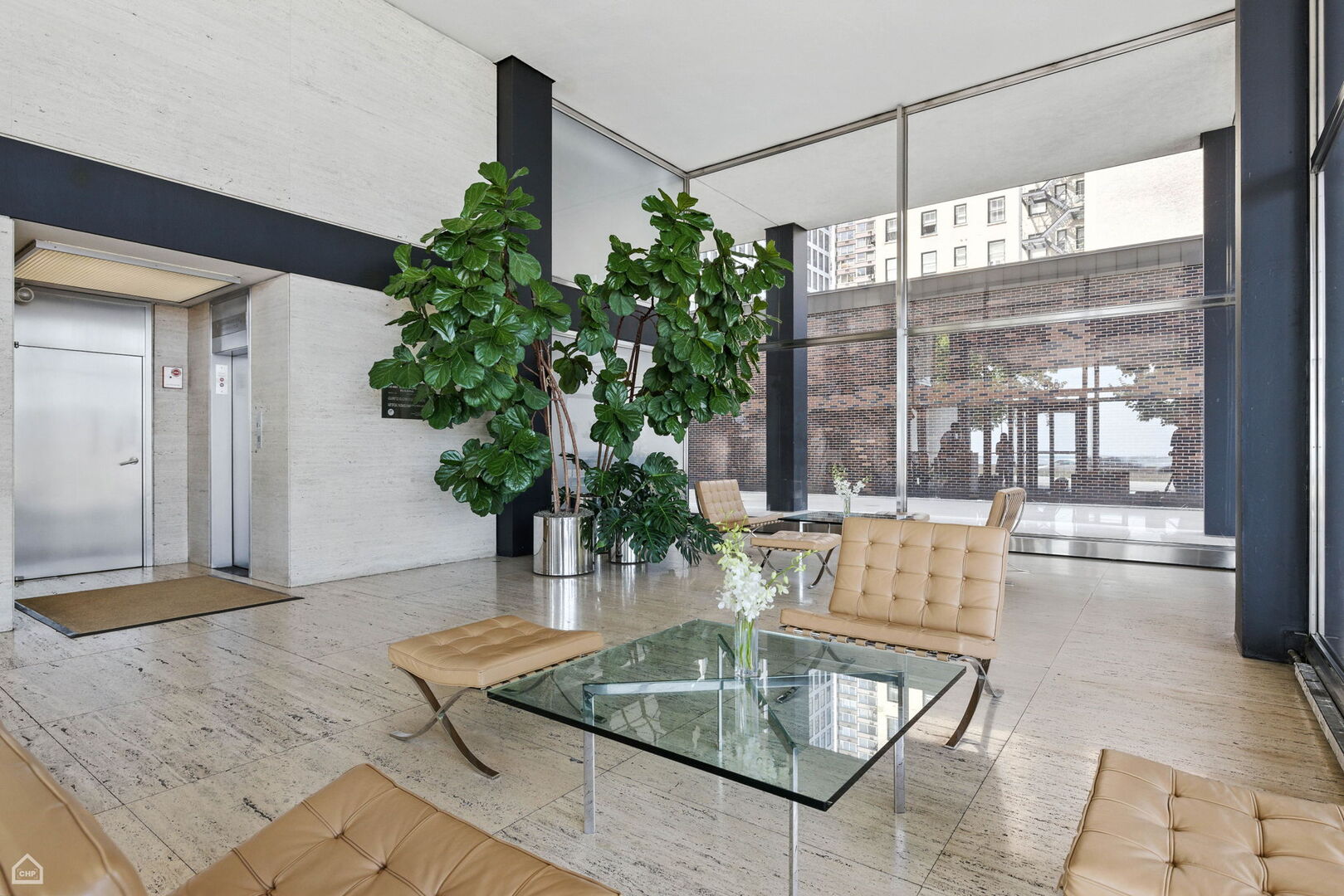 880 N LAKE SHORE Drive Unit: 14CD