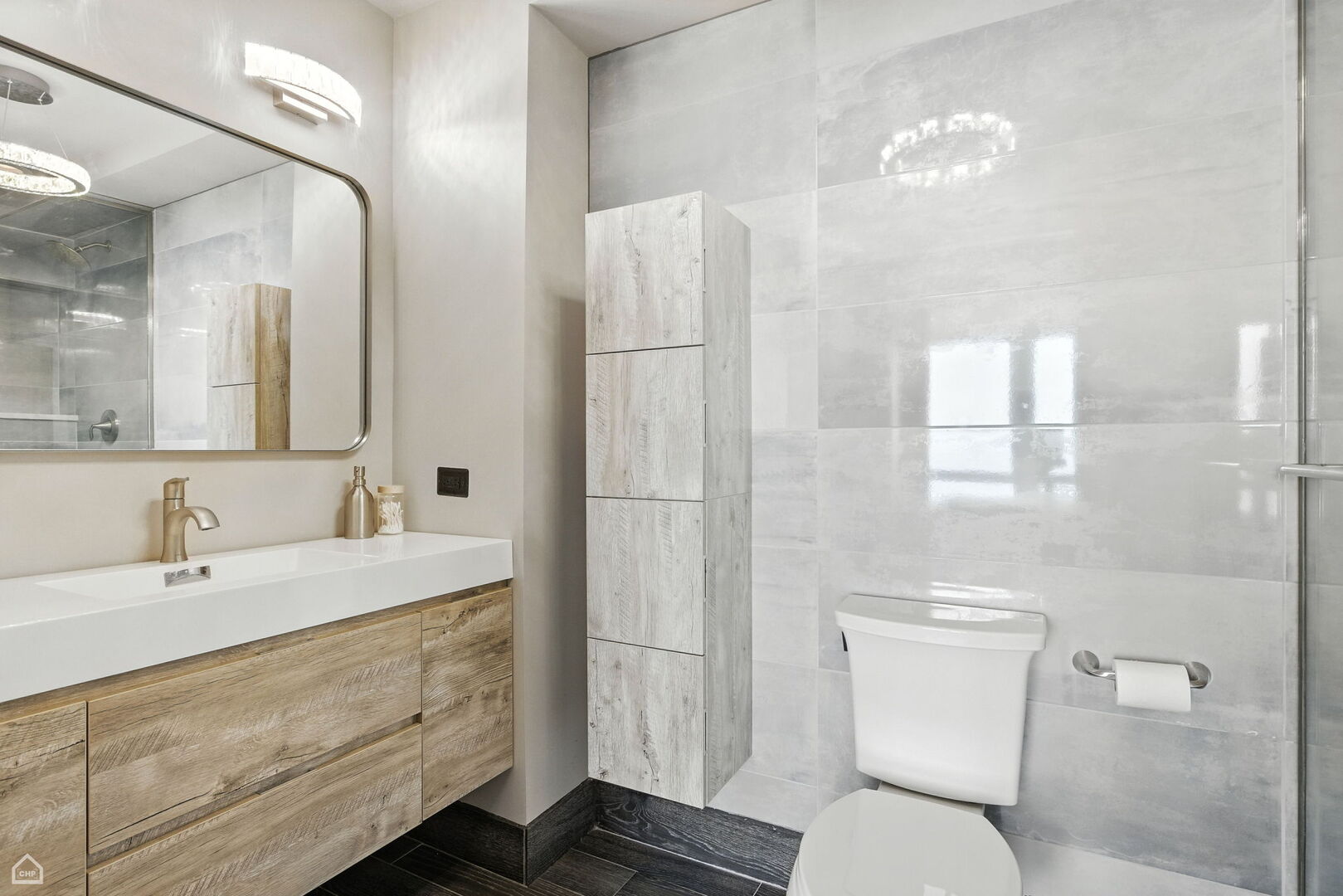 880 N LAKE SHORE Drive Unit: 14CD