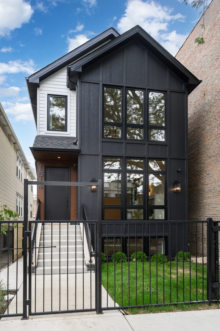 1514 W Superior Street