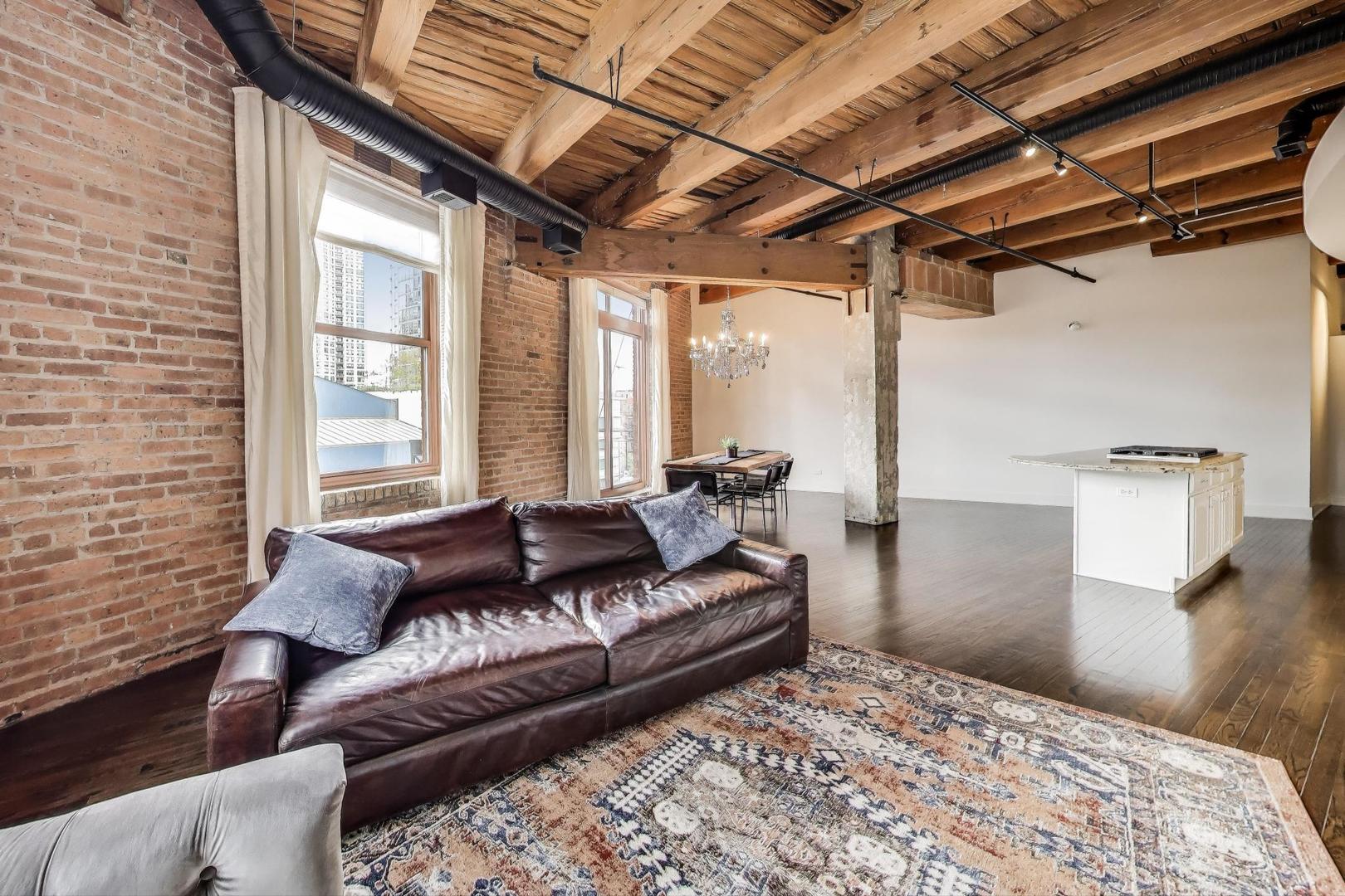 360 W Illinois Street Unit: 503