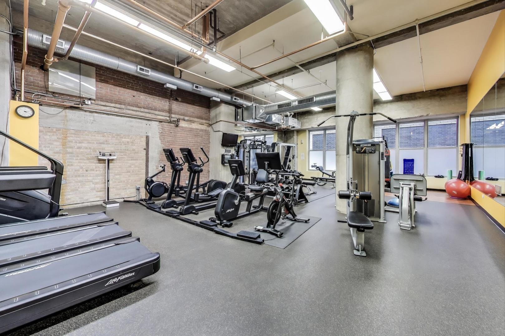 360 W Illinois Street Unit: 503