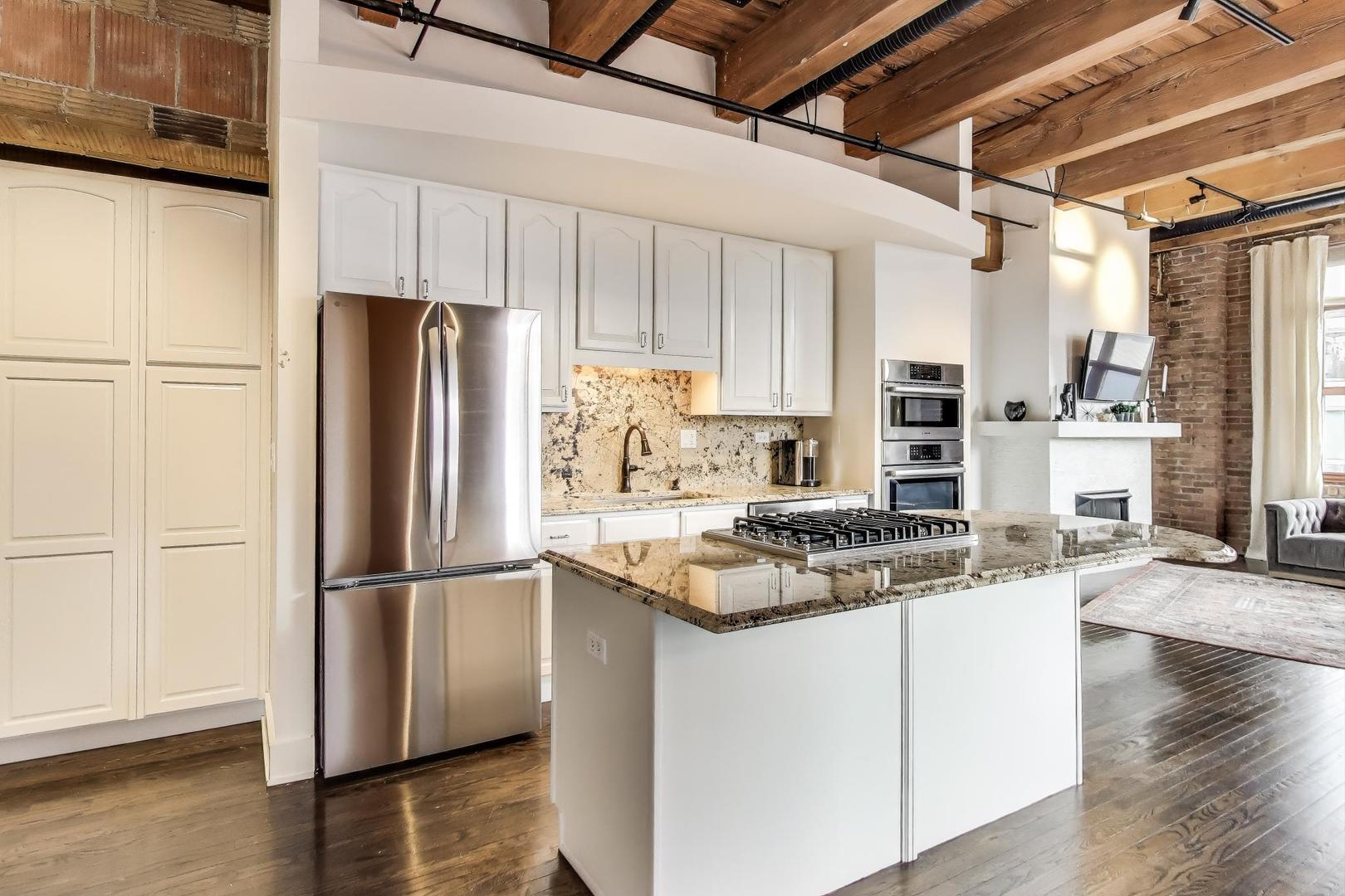 360 W Illinois Street Unit: 503