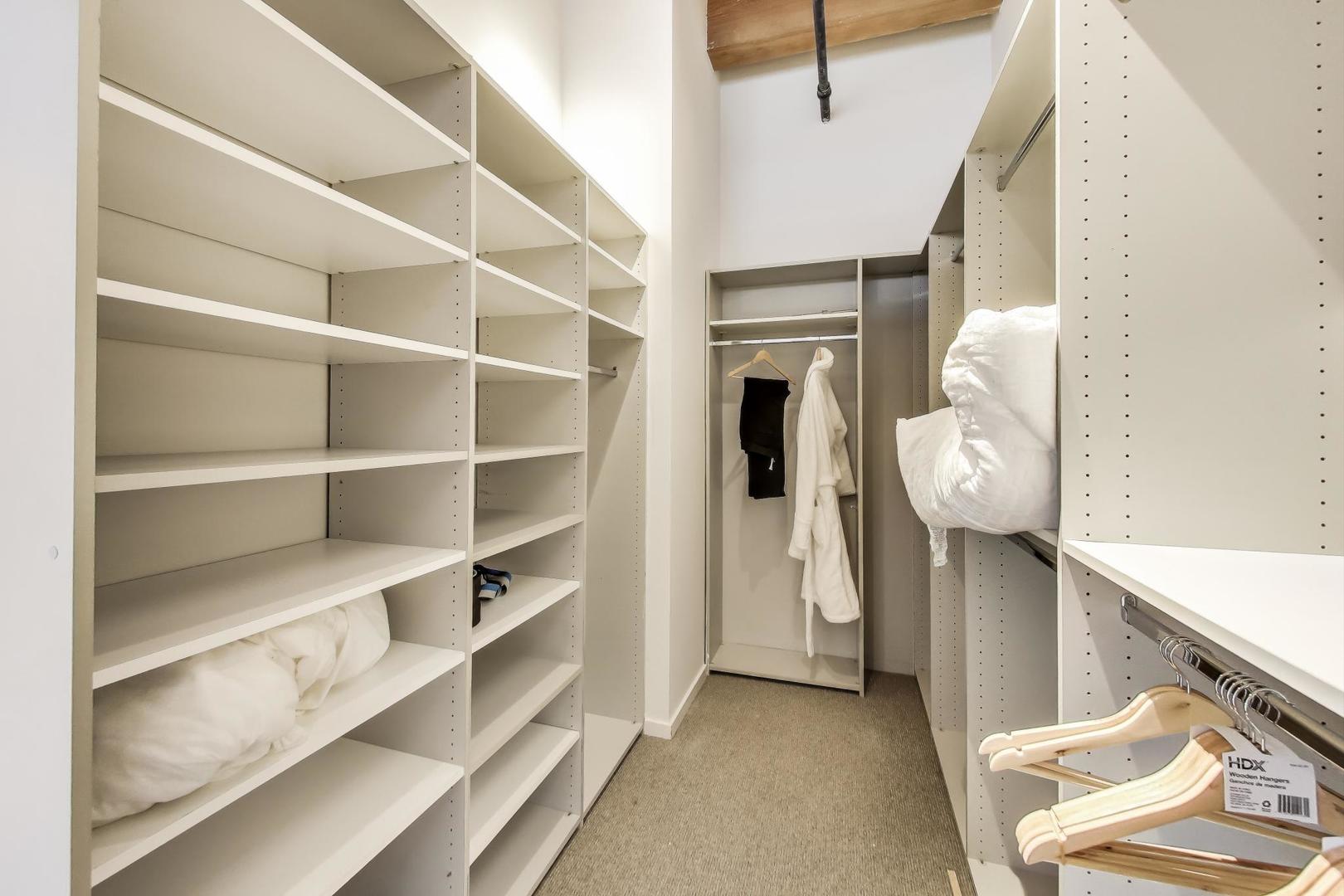 360 W Illinois Street Unit: 503