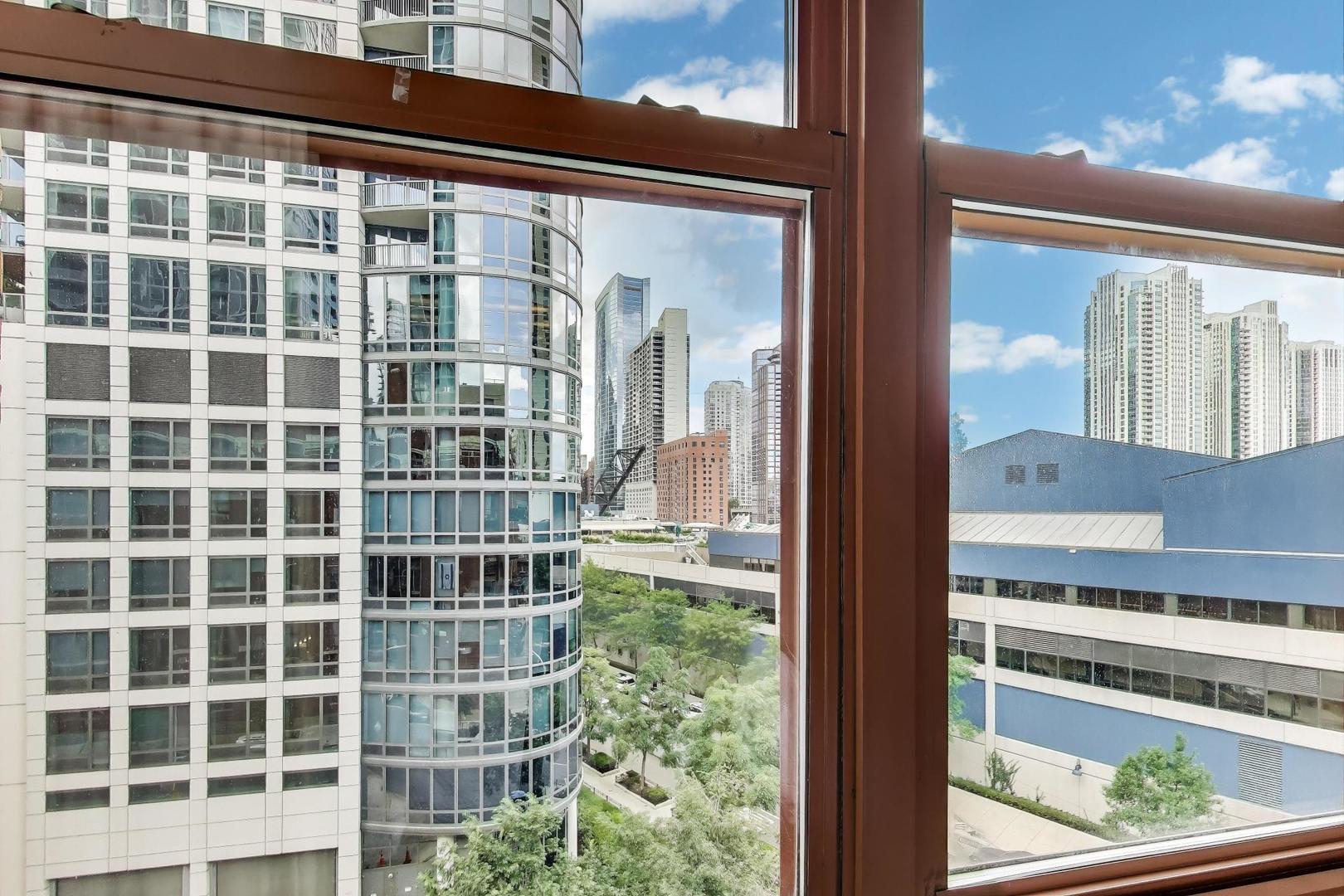 360 W Illinois Street Unit: 503