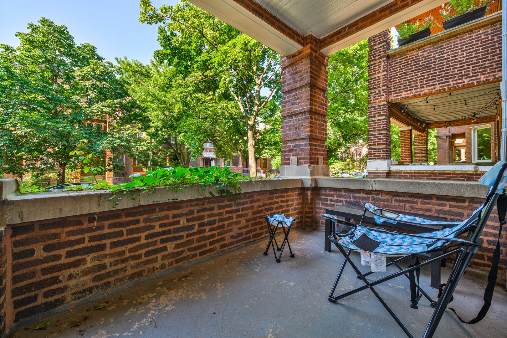 2337 W Thomas Street