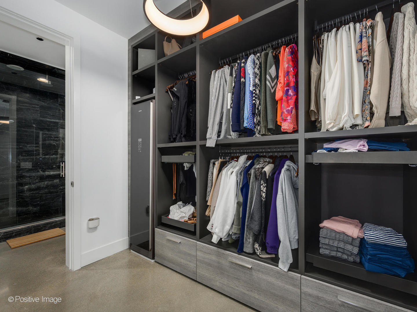 900 W Washington Boulevard Unit: 302