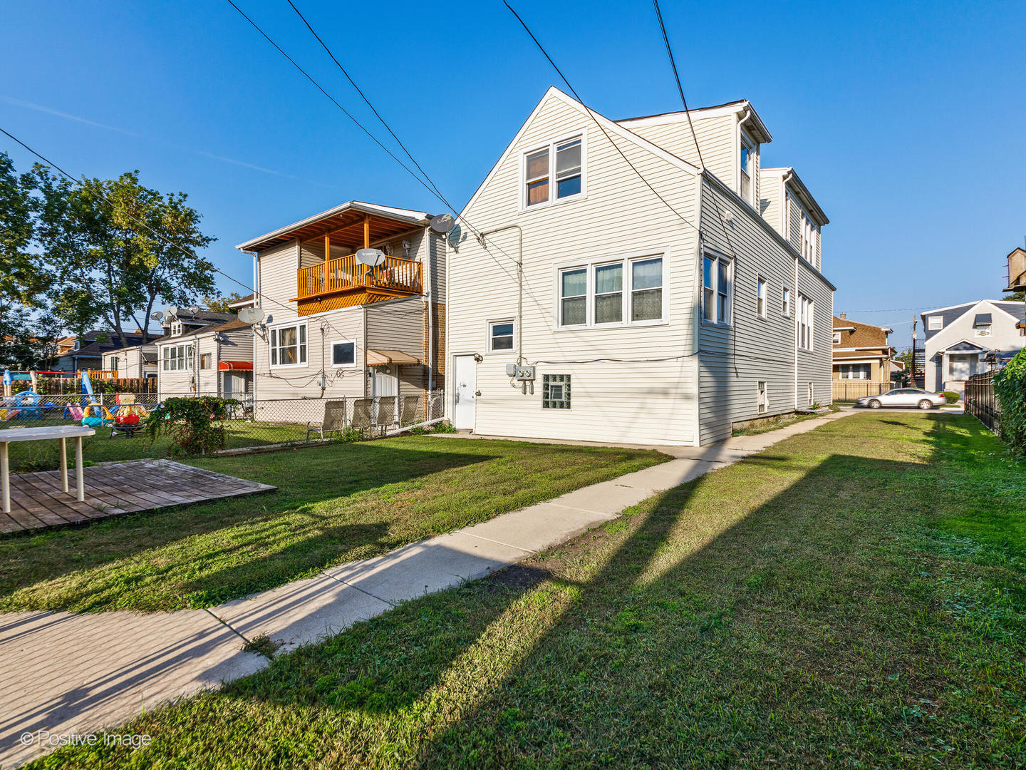 2712 N Oak Park Avenue