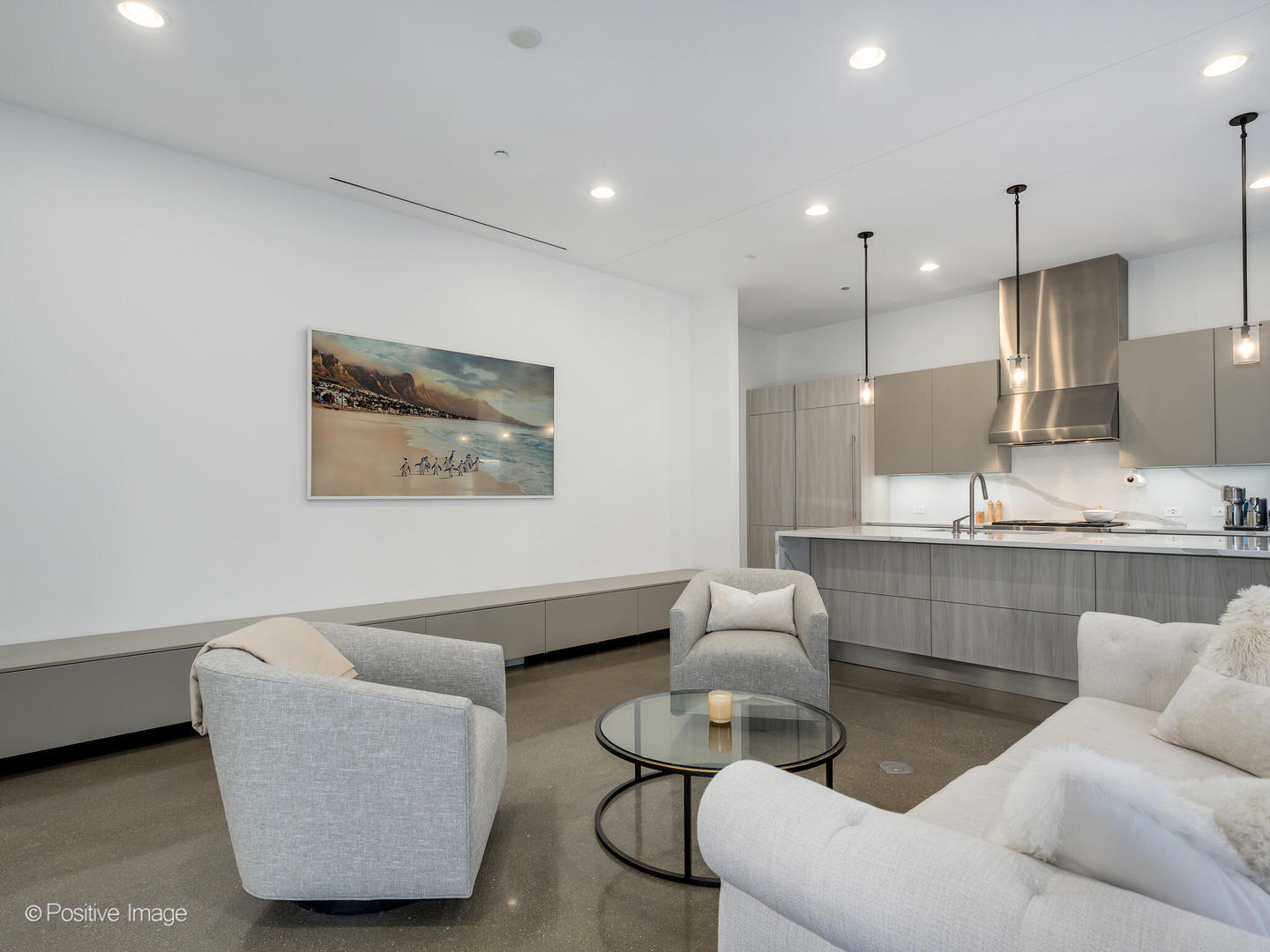 900 W Washington Boulevard Unit: 302