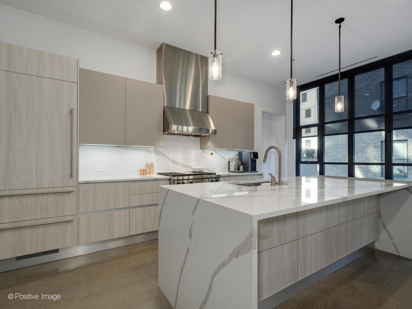 900 W Washington Boulevard Unit: 302