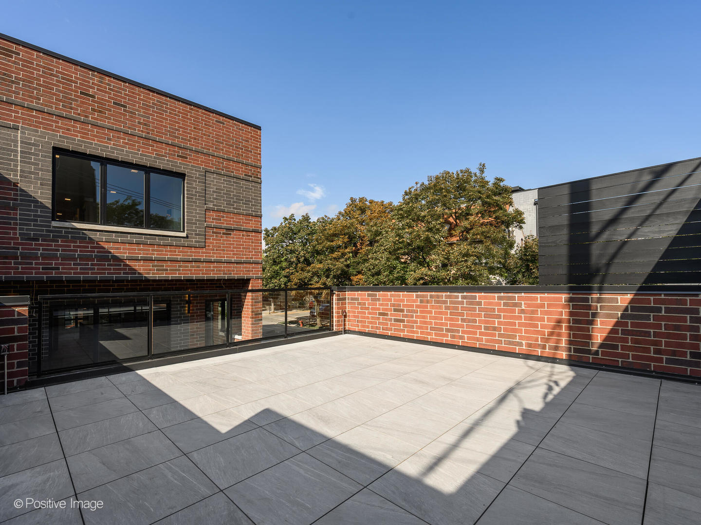 825 N Leavitt Street