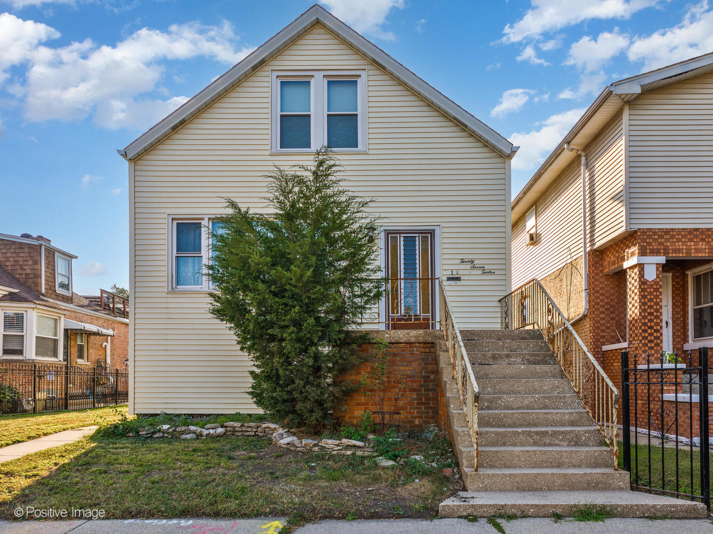 2712 N Oak Park Avenue