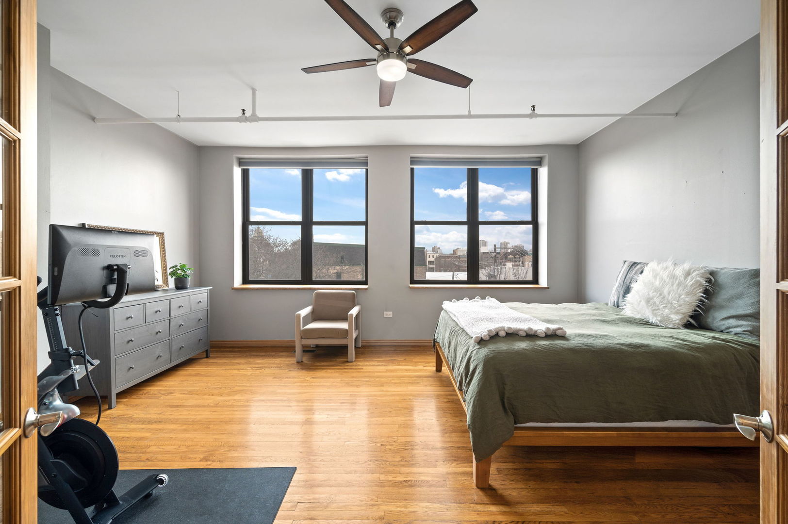 1101 W Armitage Avenue Unit: 204