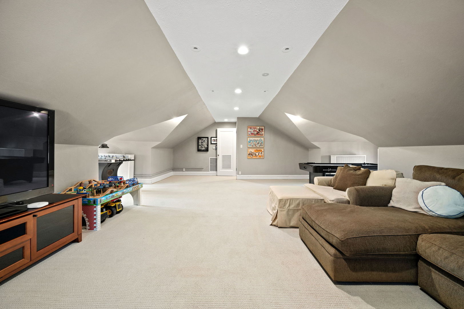 2855 Sheridan Place