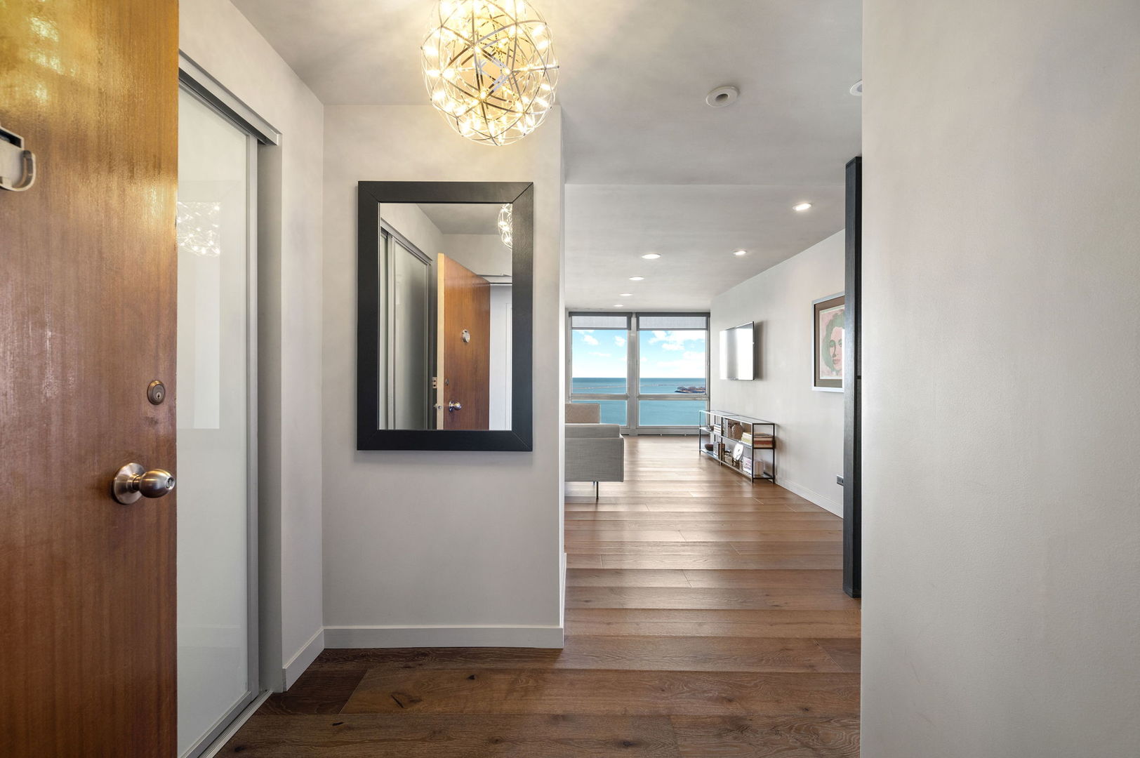 880 N LAKE SHORE Drive Unit: 14CD