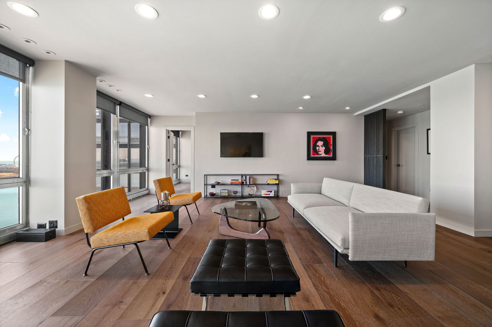 880 N LAKE SHORE Drive Unit: 14CD