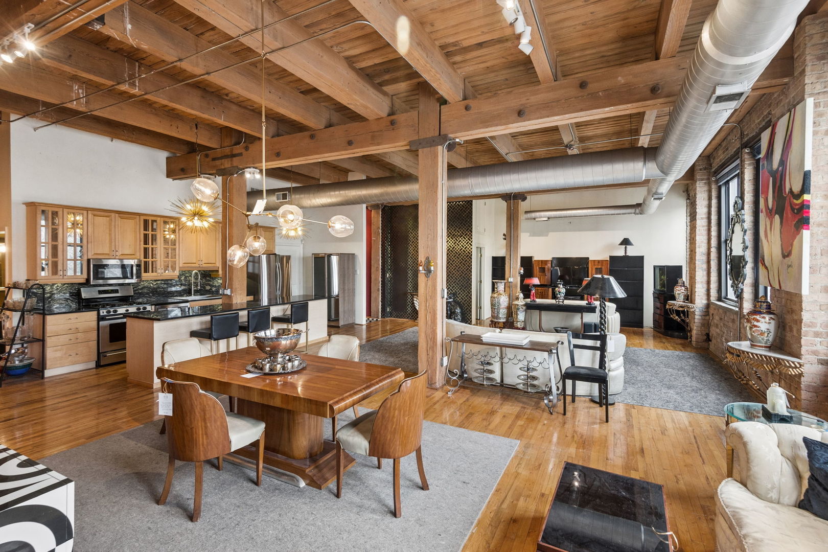 2401 W Ohio Street Unit: 21