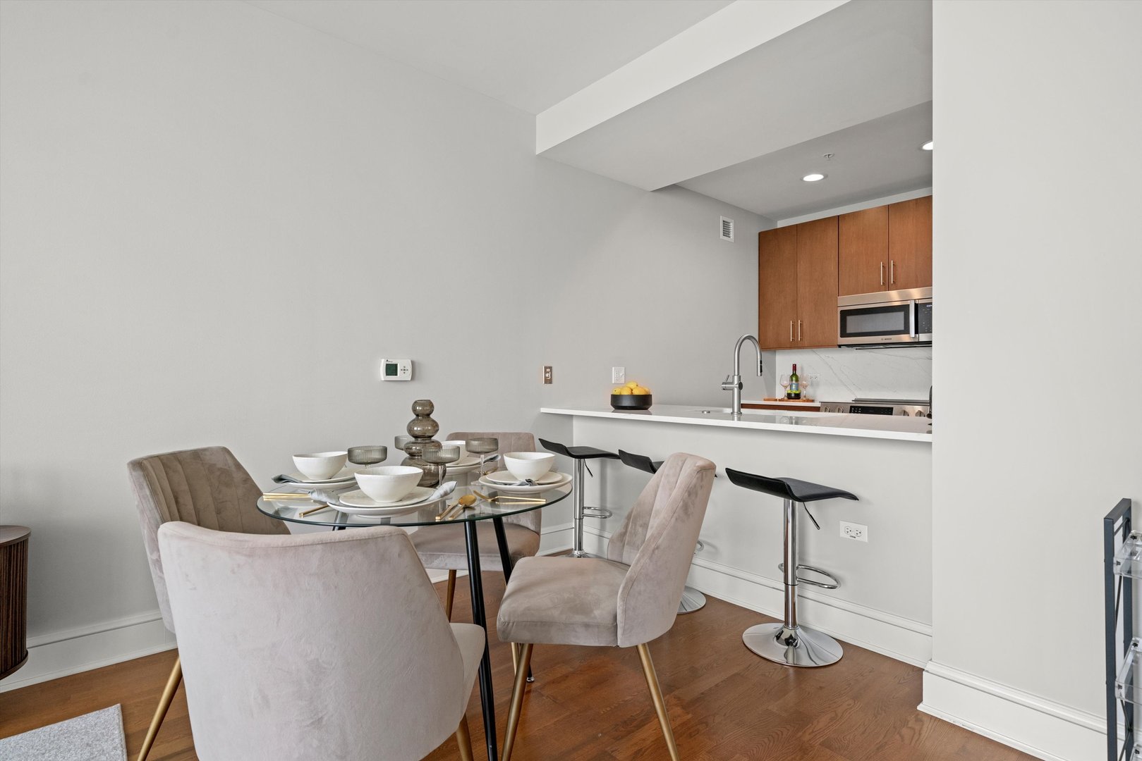 850 N Lake Shore Drive Unit: 508