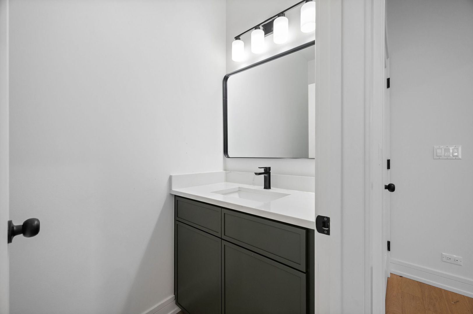 3941 N Spaulding Avenue