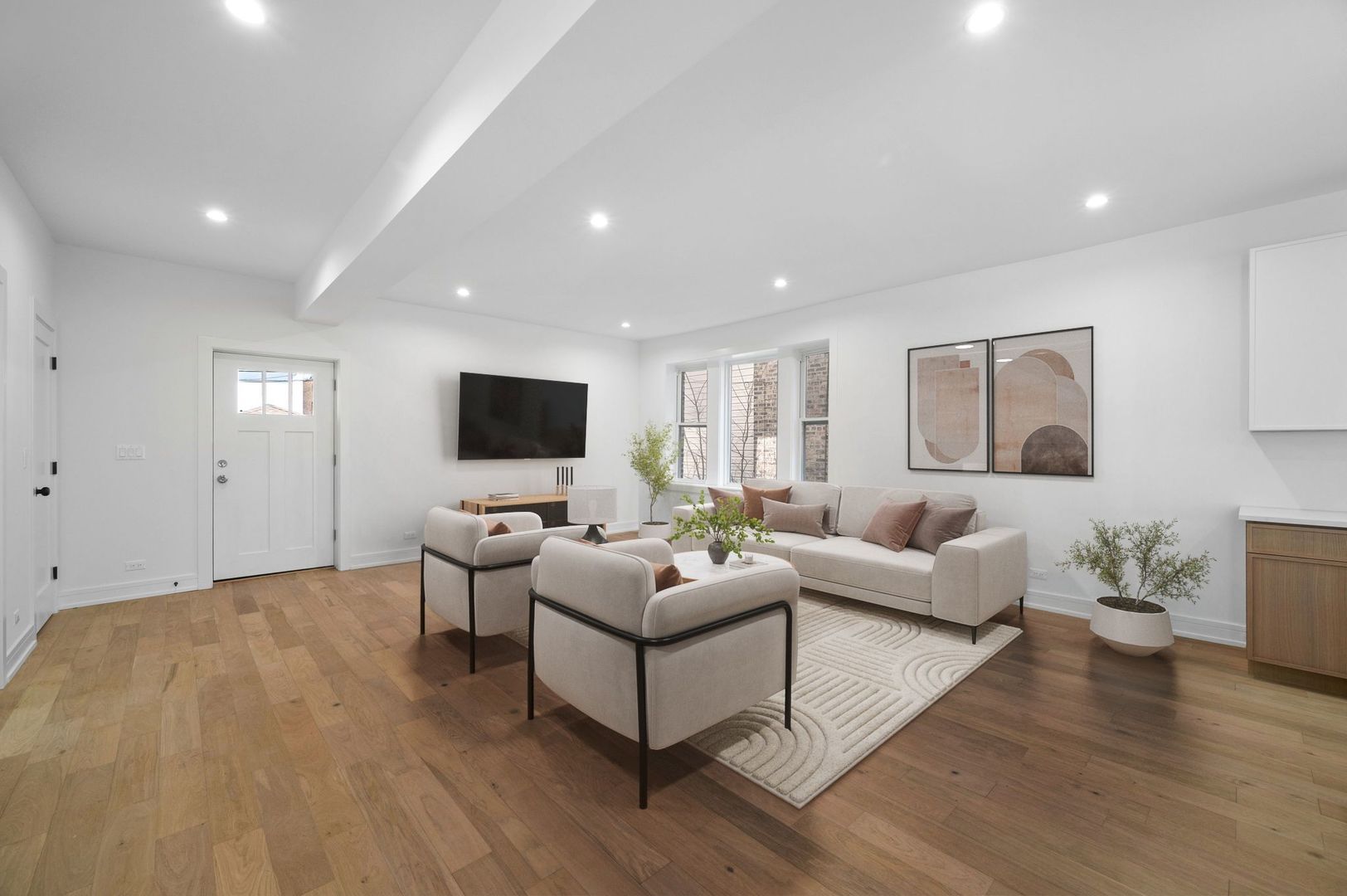 3941 N Spaulding Avenue