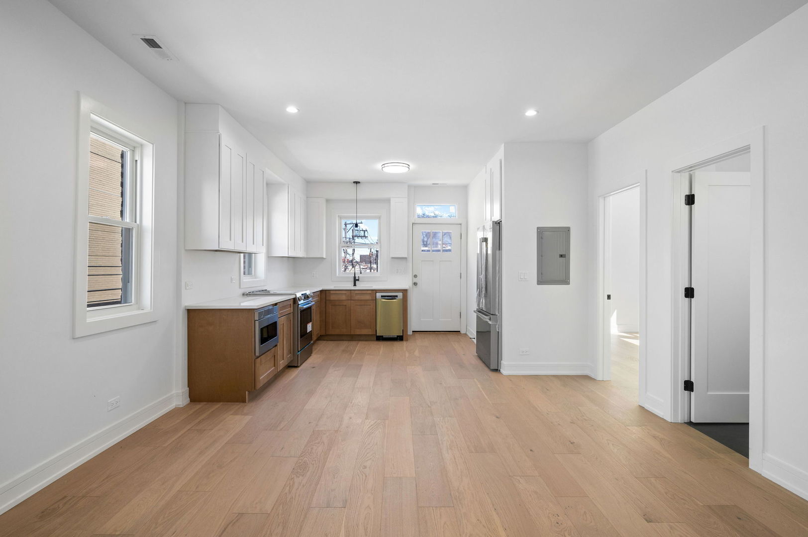 3941 N Spaulding Avenue