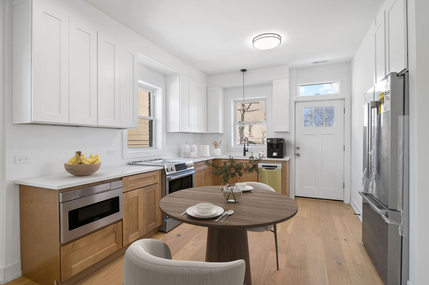 3941 N Spaulding Avenue