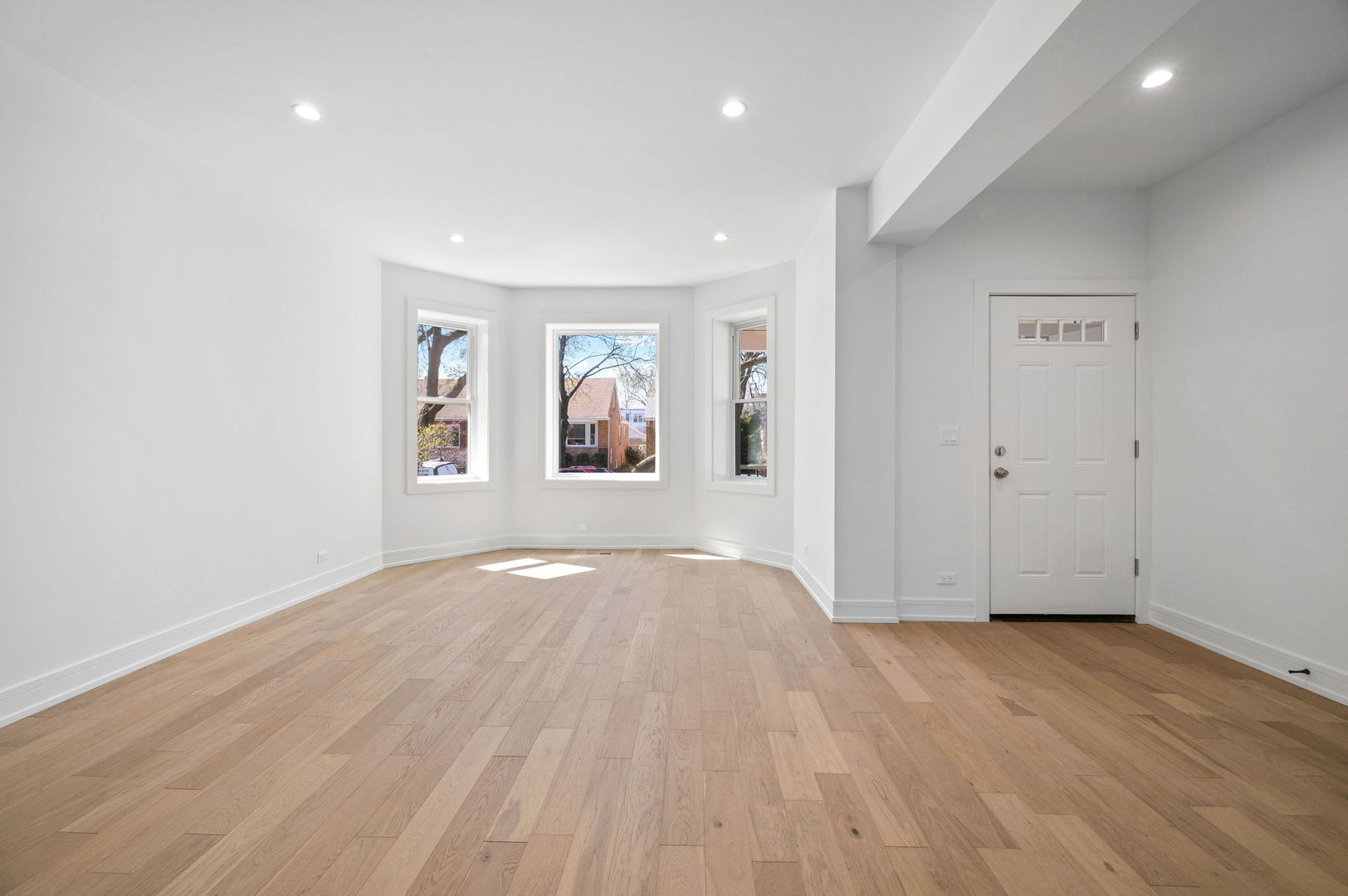 3941 N Spaulding Avenue