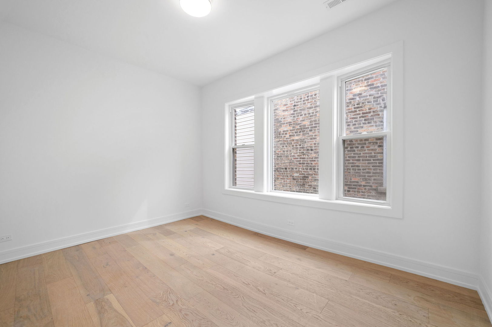 3941 N Spaulding Avenue