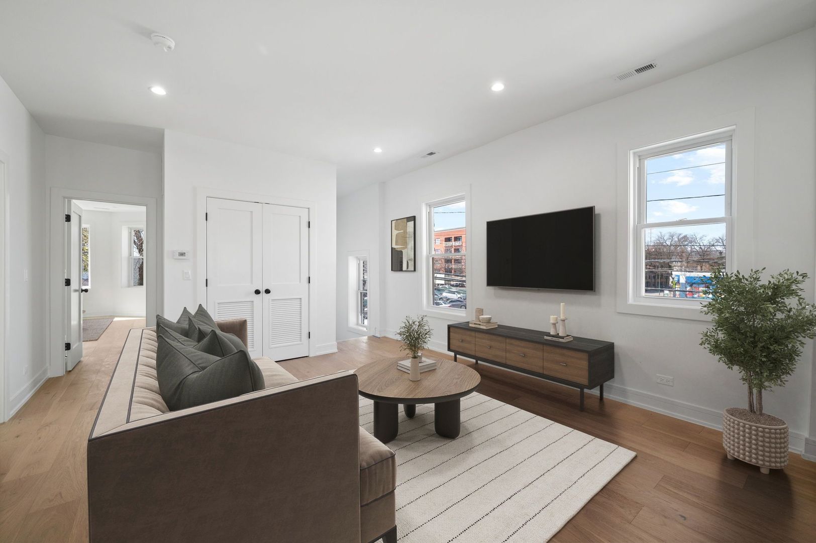 3941 N Spaulding Avenue