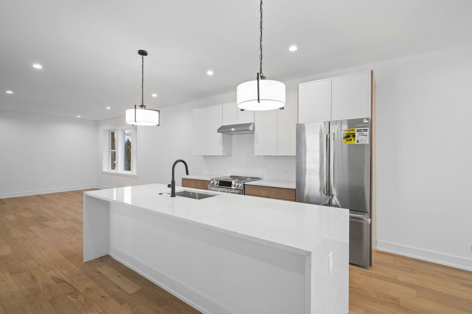 3941 N Spaulding Avenue