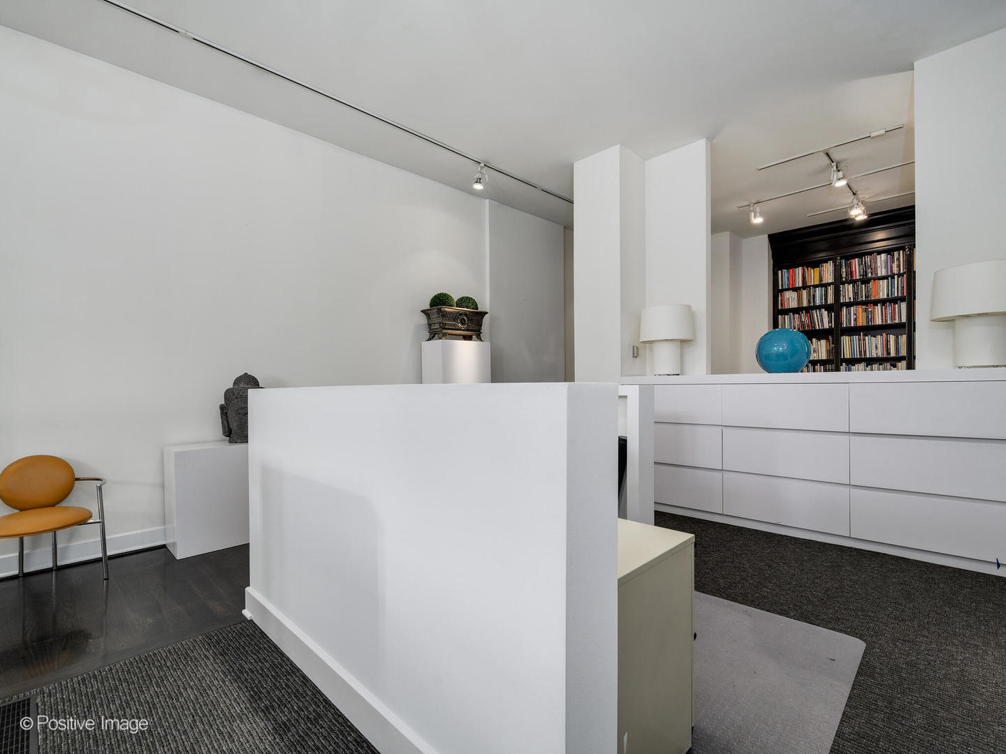 1244 W Chicago Avenue