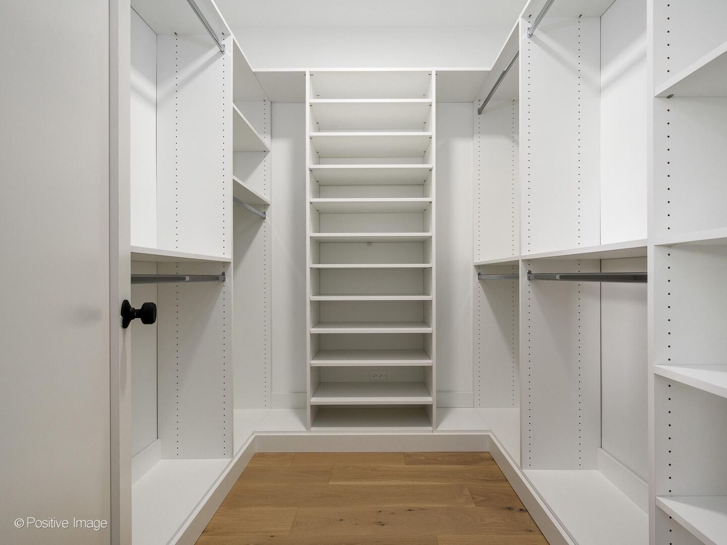 1900 W Cortland Avenue