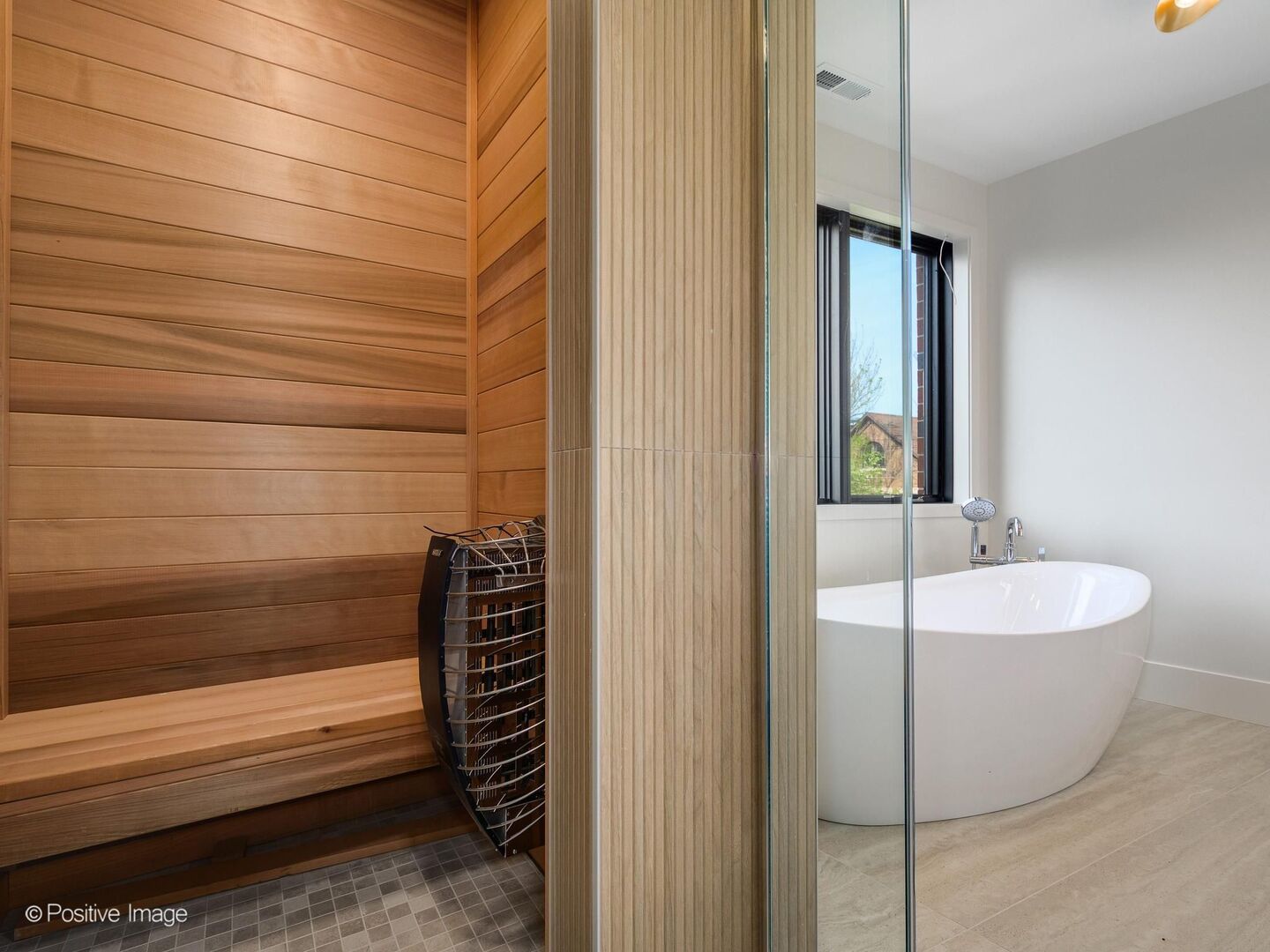 1900 W Cortland Avenue