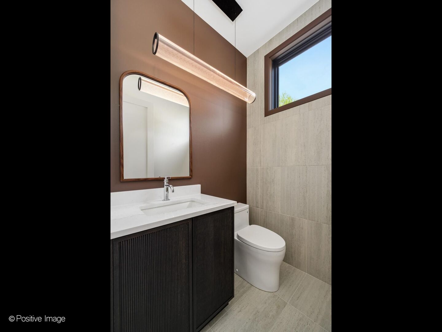 1900 W Cortland Avenue