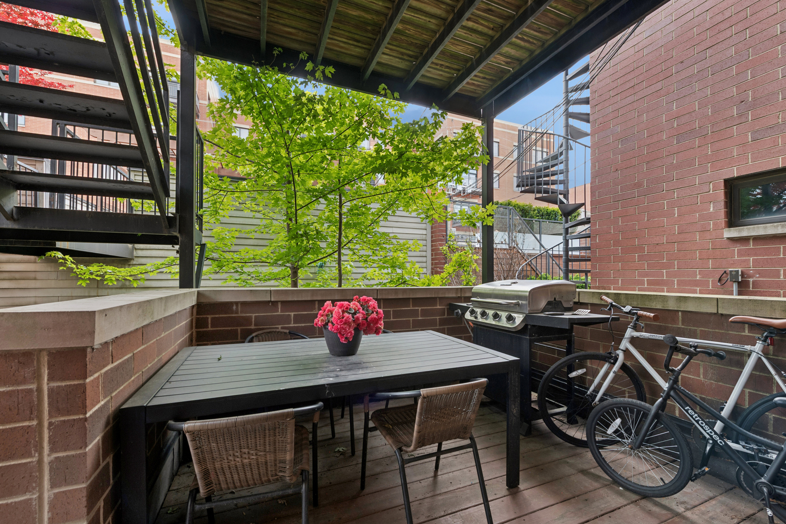 2723 N Dayton Street Unit: 1