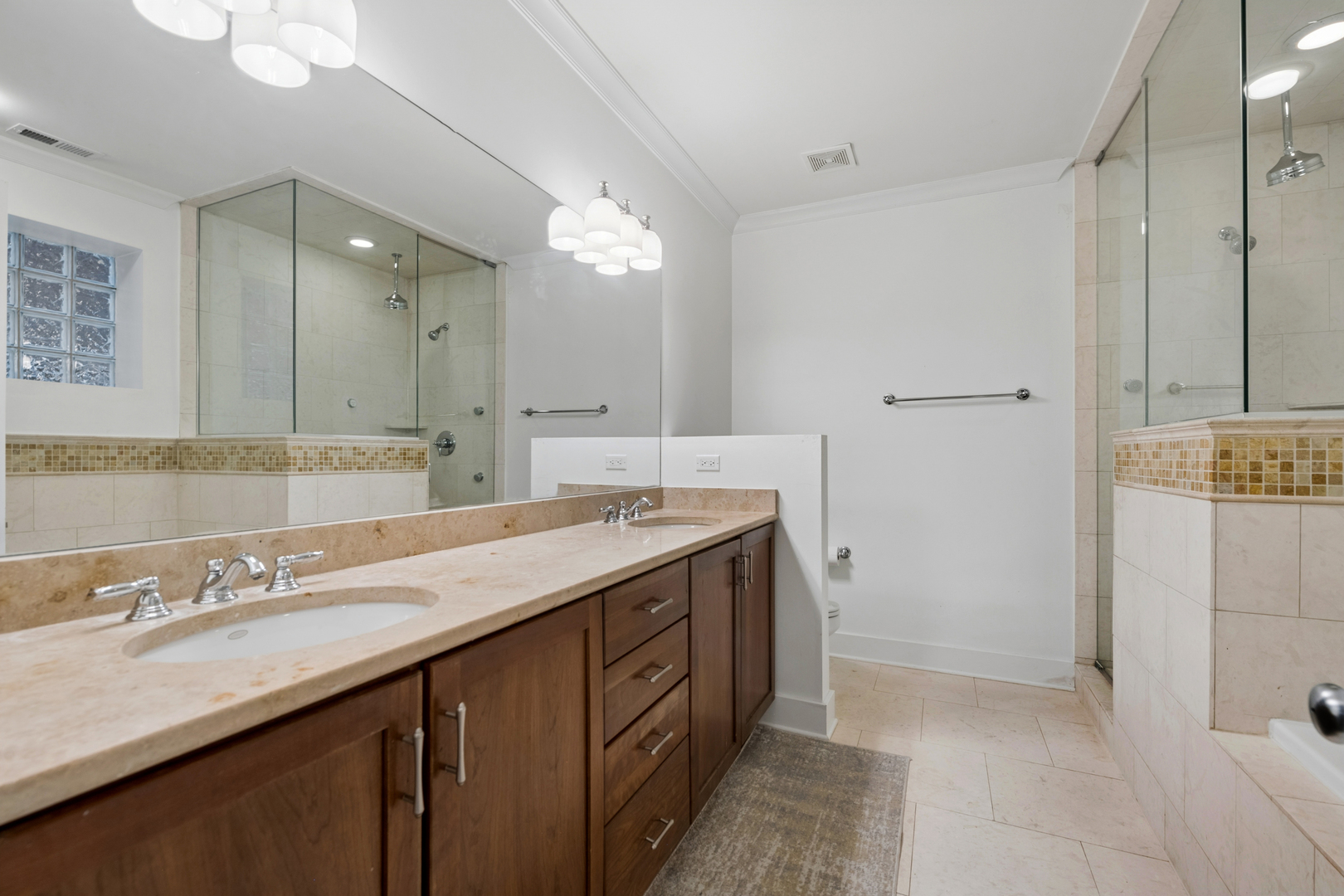 2723 N Dayton Street Unit: 1