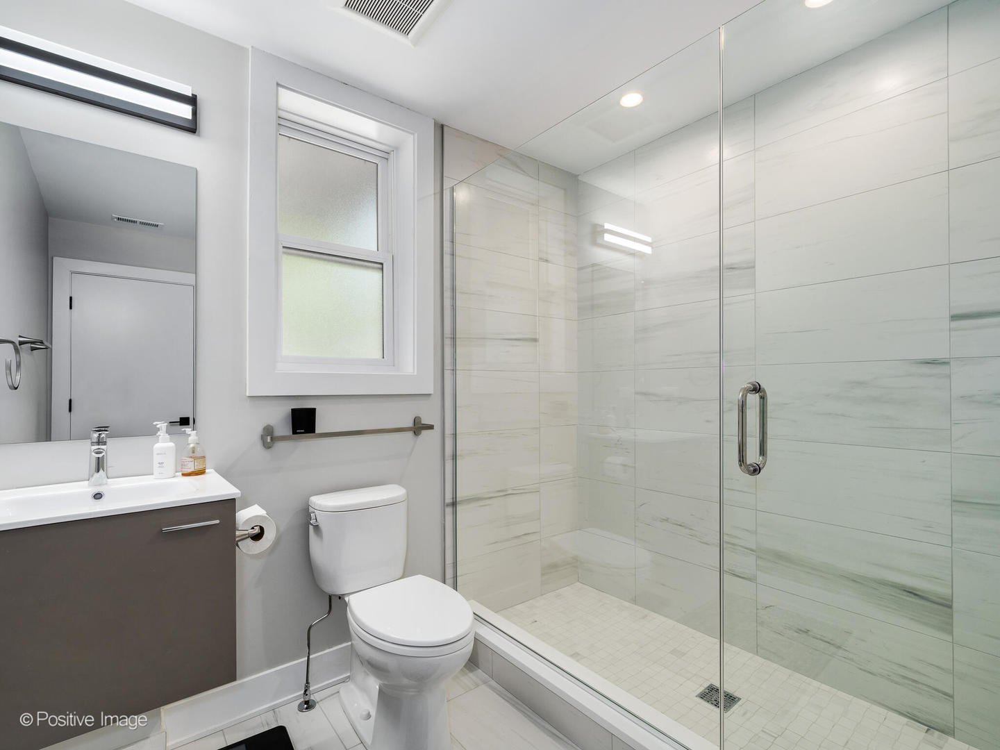 833 N Hoyne Avenue Unit: 2S