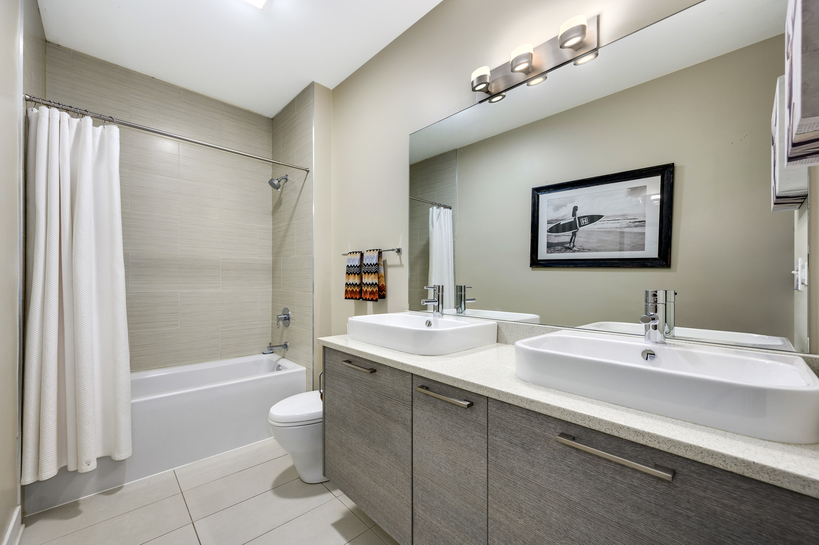 1611 N Hermitage Avenue Unit: 401