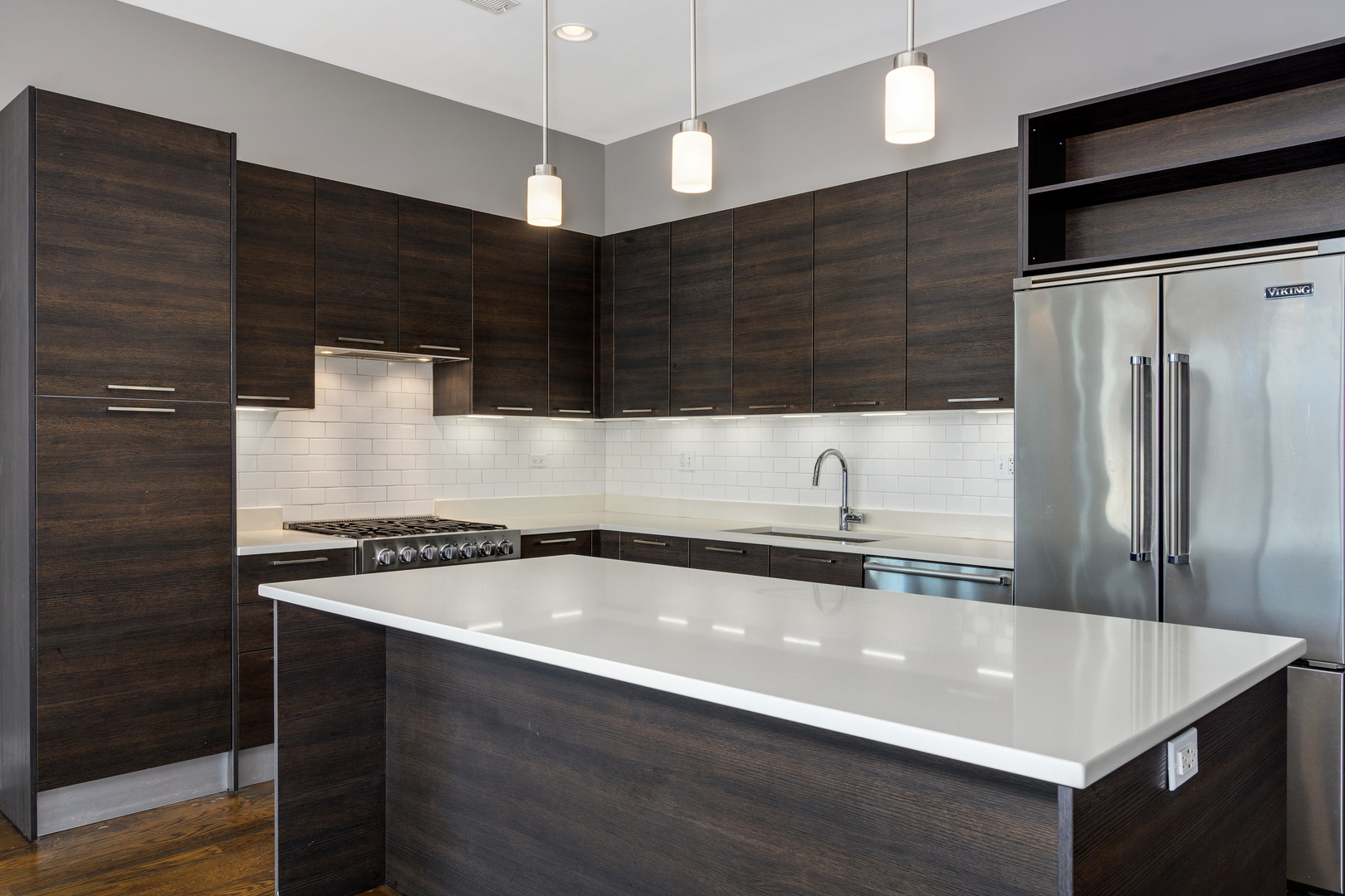 1611 N Hermitage Avenue Unit: 401
